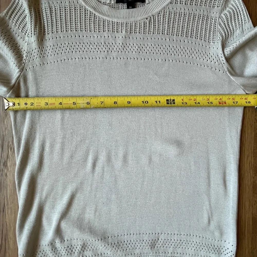 Banana Republic Lightweight Knit Gray Long Sleeve Women’s Sweater‎ Sz M Coastal